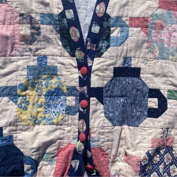 Oversized QUILT Patchwork 🫖 Tea Jacket - Picture 14 of 16